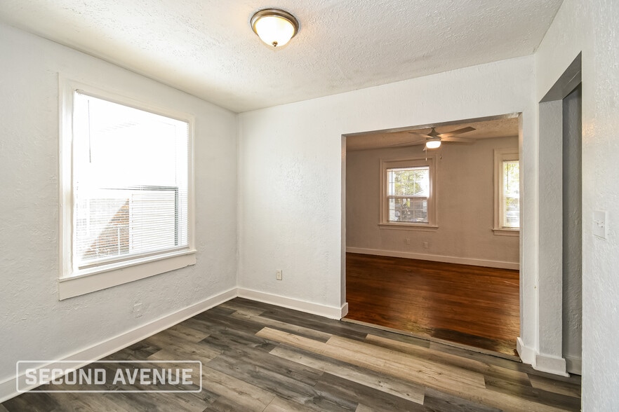 Building Photo - 1585 W 16th St