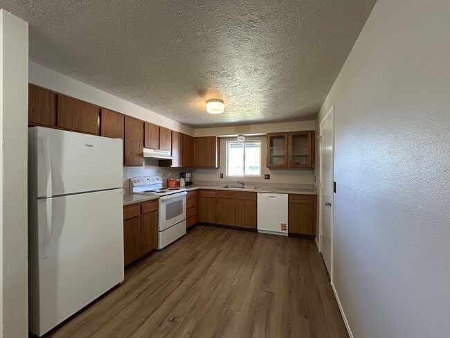 Building Photo - Remodeled 3 Bedroom / 1 Bathroom House on ...
