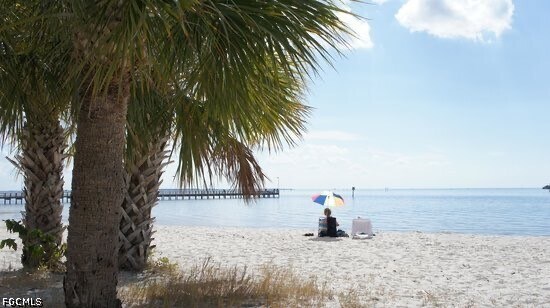 Building Photo - 21484 Edgewater Dr