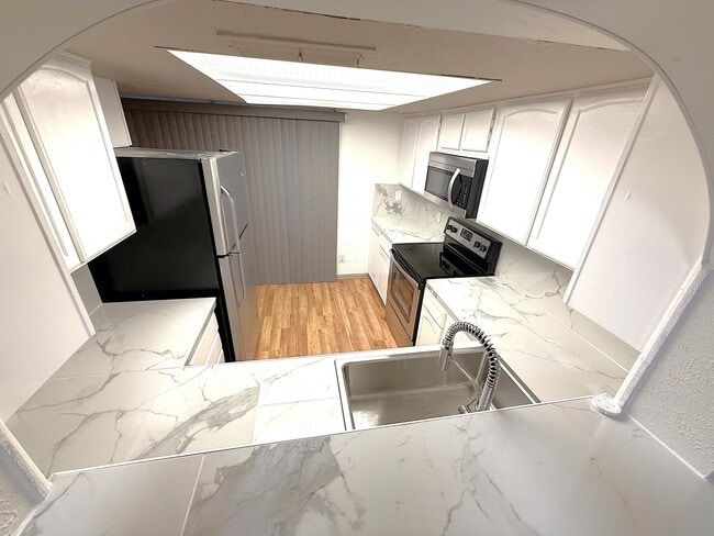 Building Photo - 4557 N O'Connor Rd