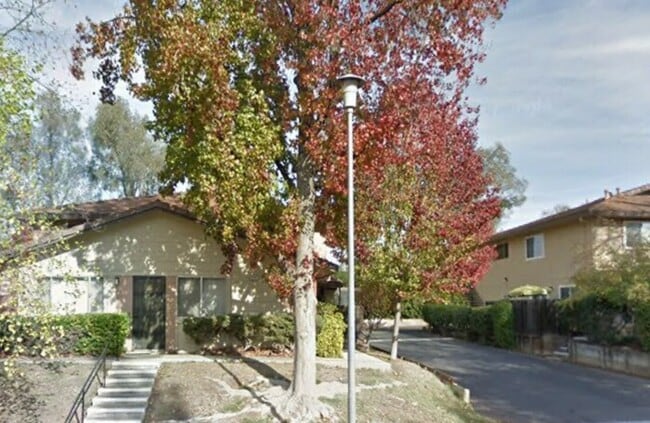Primary Photo - Charming & Modern 2-Story Condo