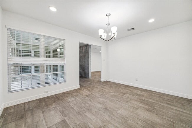 Building Photo - 5511 Caversham Dr