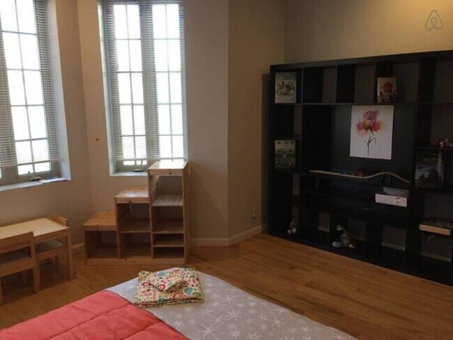 Building Photo - 4523 Harrison Pl