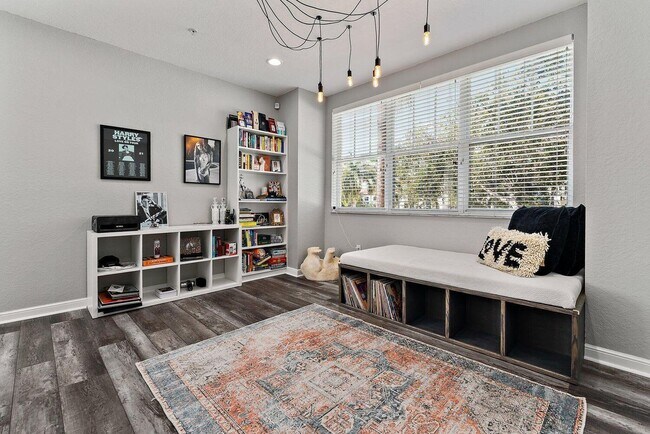 Building Photo - 500 Pacific Grove Dr