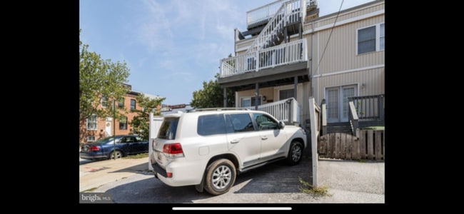 Building Photo - 1010 S Streeper St