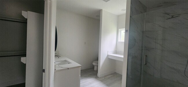 Building Photo - 452 N Cattle Dr