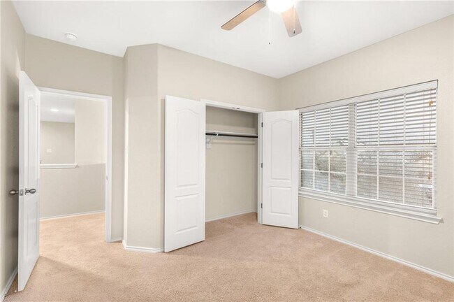 Building Photo - 506 Bluehaw Dr