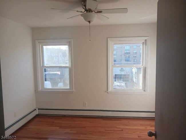 Building Photo - 83 N Willow St