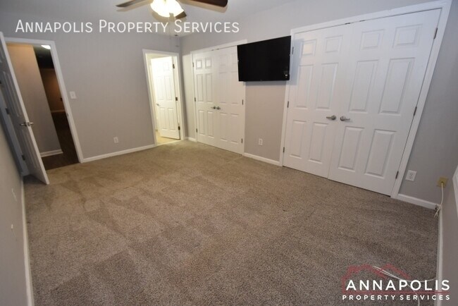 Building Photo - 1101 Primrose Ct