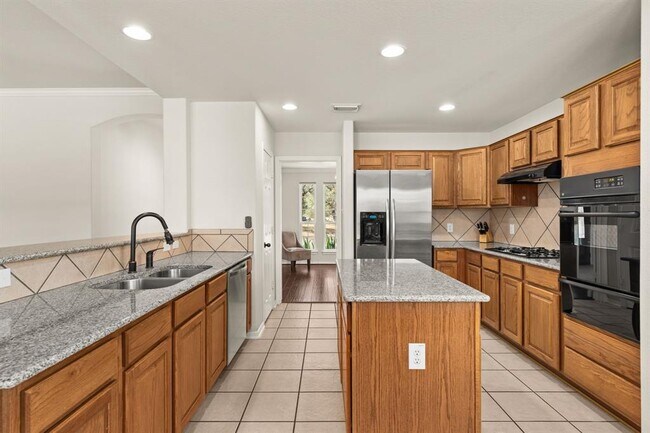 Building Photo - 2201 Improver Rd