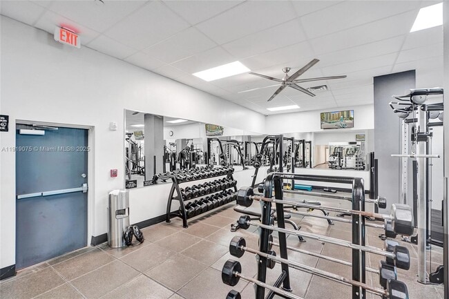 Building Photo - 2501 S Ocean Dr