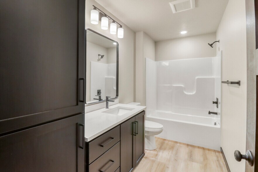 MAIN BATH - 5745 24th St S