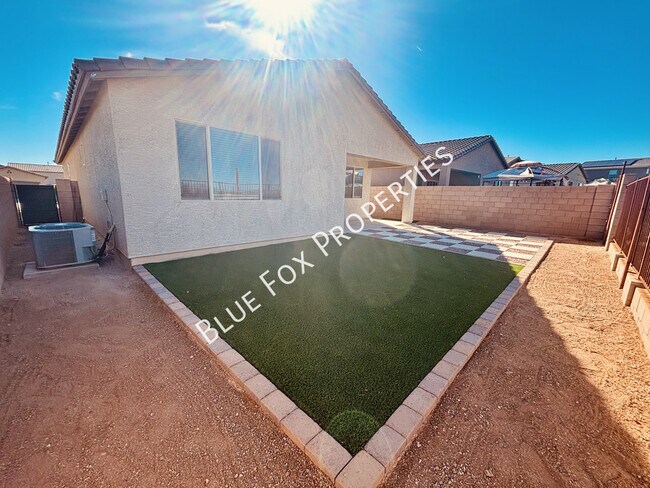 Building Photo - 7846 S Sugarbend Dr