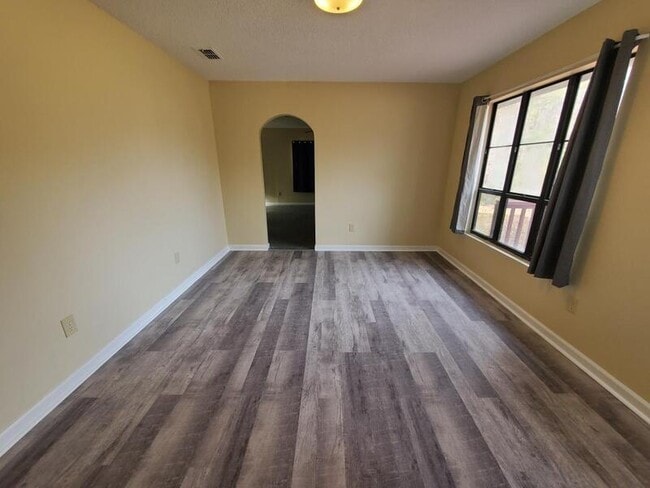 Building Photo - 6414 Tradewinds Dr