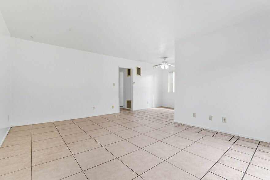 Building Photo - 10023 Sepulveda Blvd