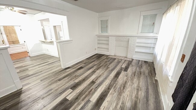 Building Photo - 3/1.5 Historic Bungalow Home in Tampa/Ybor...