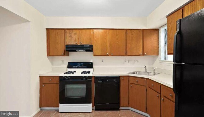 Building Photo - 158 Wyndham Pl