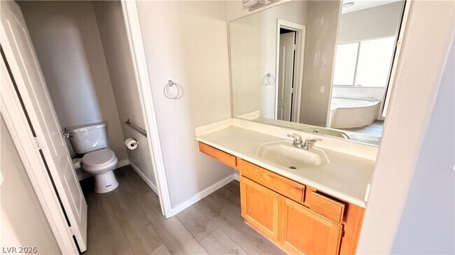 Building Photo - 612 Coolidge Ave