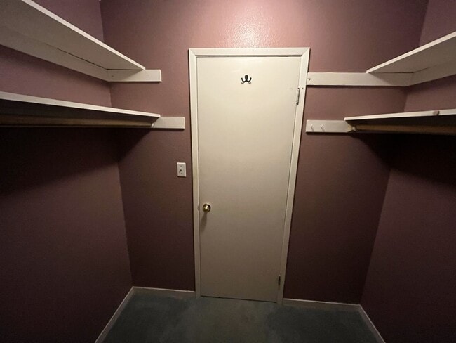 Building Photo - 1523 Hood Rd