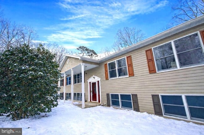 Building Photo - 5115 Irving St