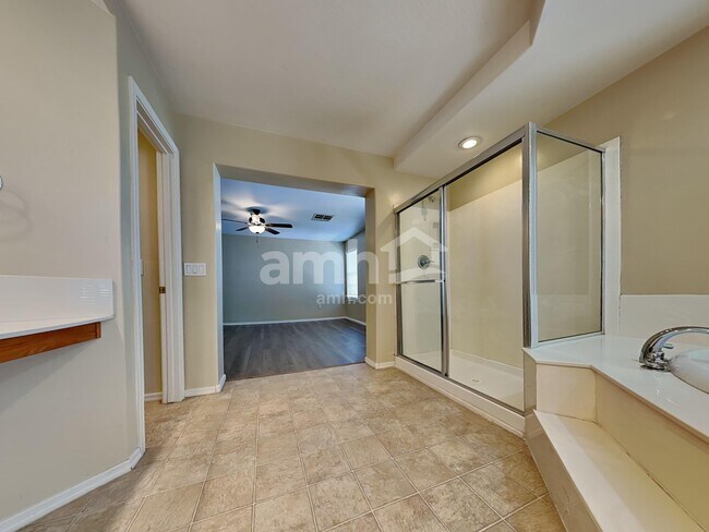 Building Photo - 6803 S 41st Ln