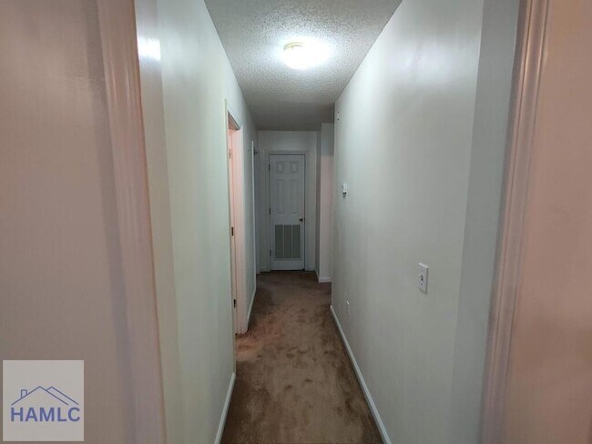 Building Photo - 801 Hopeton Ct