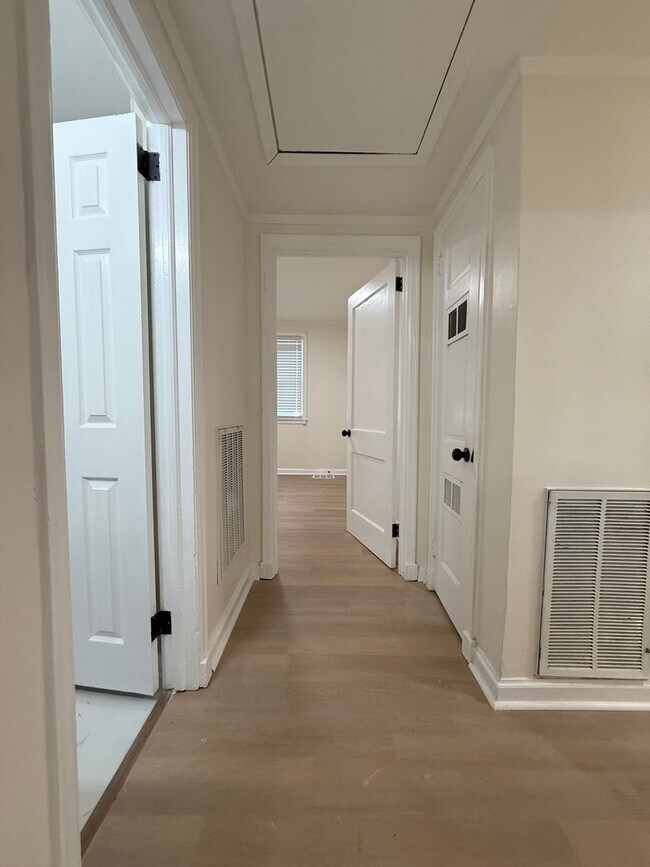 Building Photo - Recently remodeled 3-bedroom, 2-bath home located in East Montgomery.