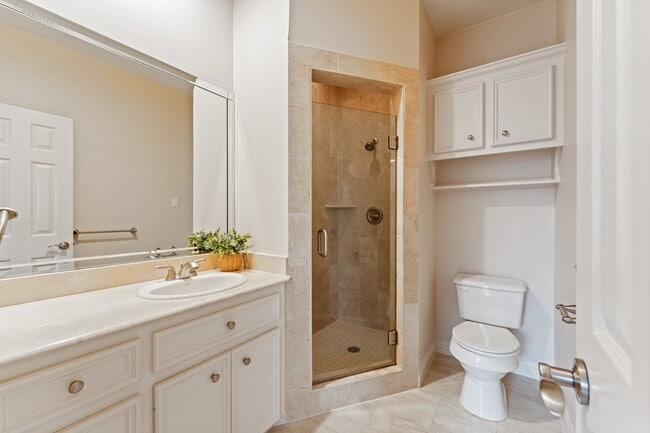 Building Photo - 5422 Gibson St