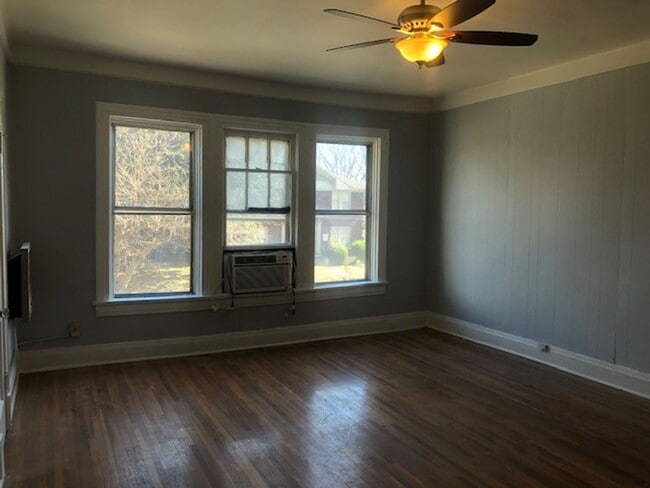 Building Photo - The Gables at Auburndale!