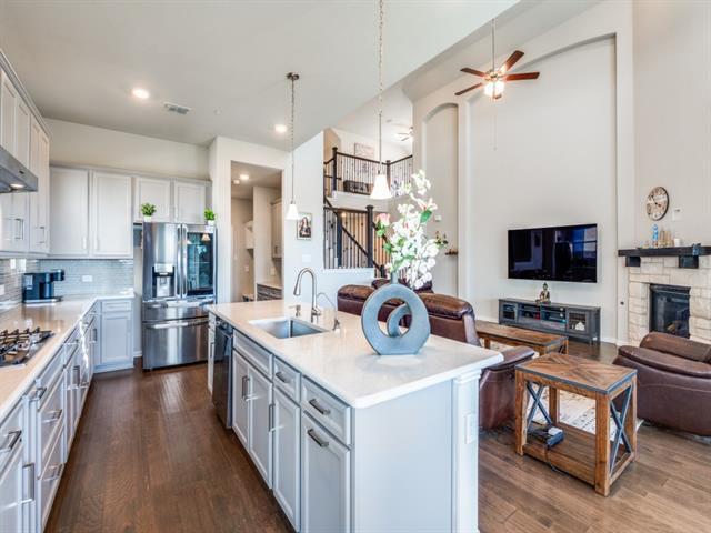 Building Photo - 2112 Creekbluff Ct