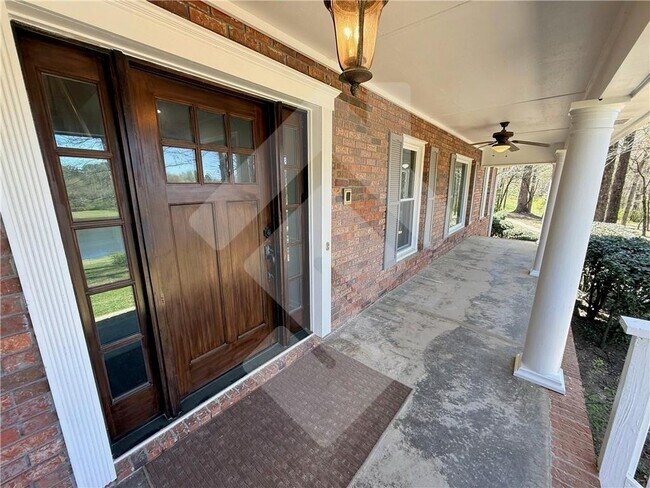 Building Photo - 3670 Gravitt Rd