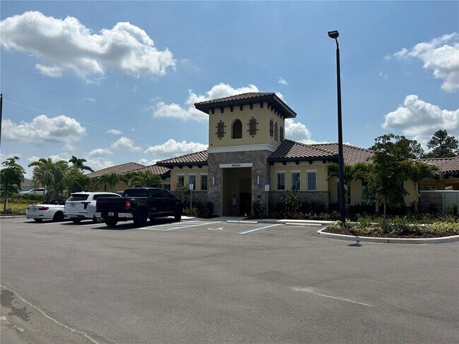 Building Photo - 17218 Reserva Dr