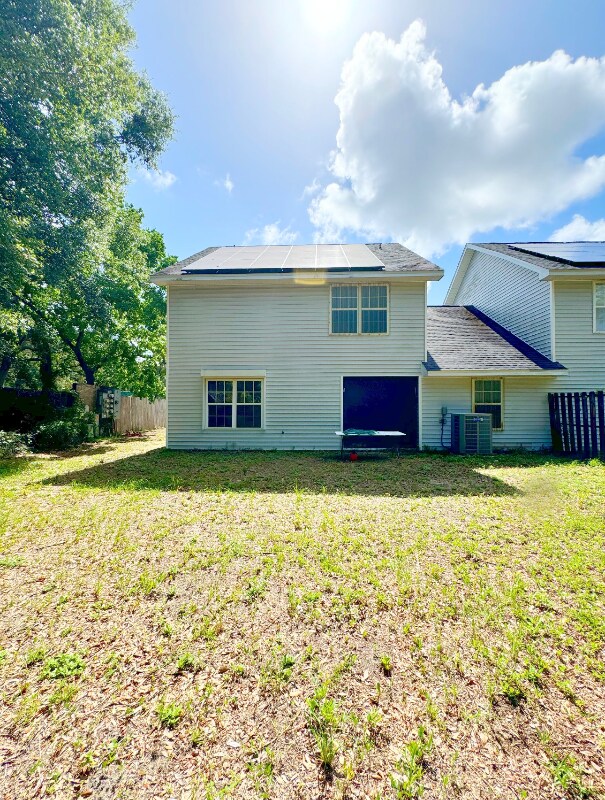Building Photo - 1002 Hondo Ave