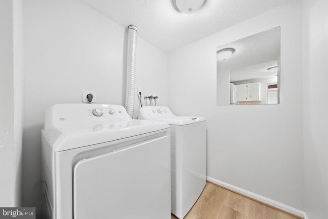 Building Photo - 6711 Kernel Ct