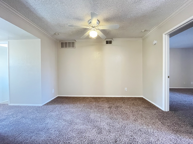 Building Photo - 10655 Lemon Ave