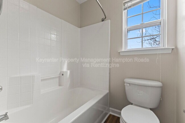 Building Photo - 5129 Maracas Arch