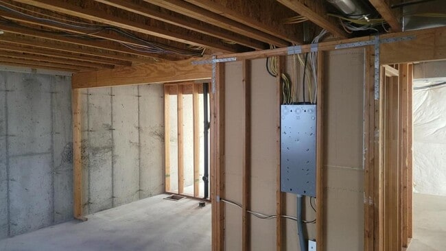 Building Photo - 1045 N 130 W
