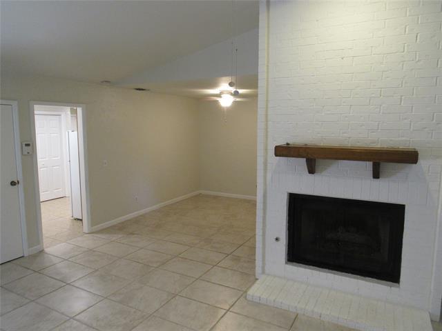 Building Photo - 4207 Buckthorn St