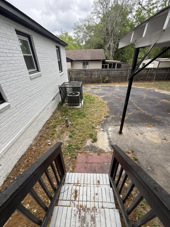 Building Photo - 2822 E Wynnton Ln