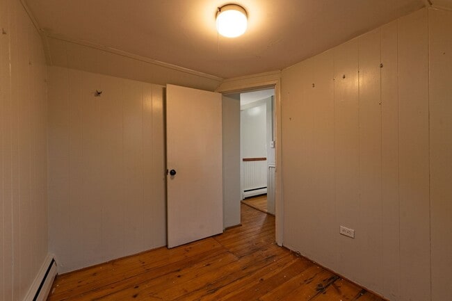 Building Photo - Spruce (294)