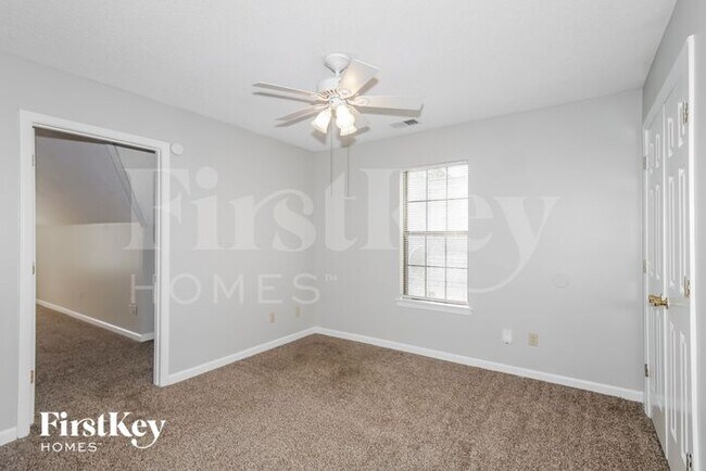 Building Photo - 7098 Maryland Ct