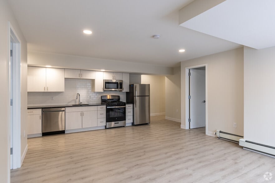 Primary Photo - Lexington Apartments