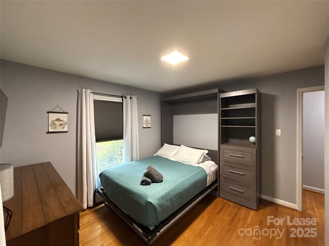 Building Photo - 1600 Paddock Cir