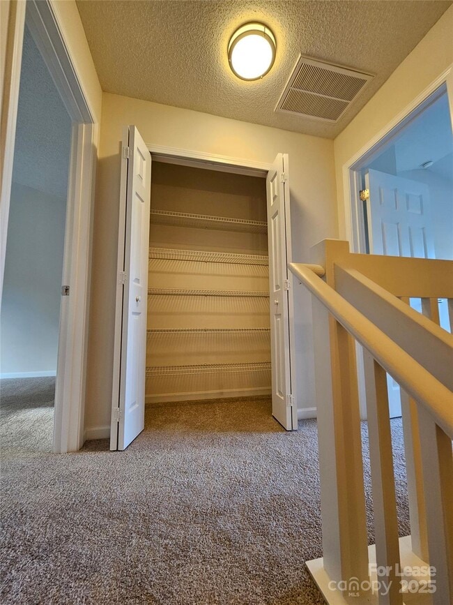 Building Photo - 12340 Honey Hill Ln