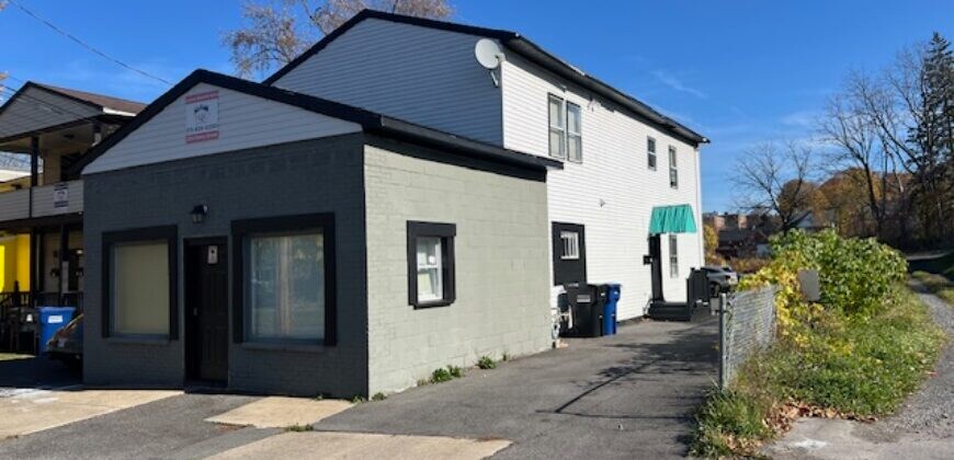 Building Photo - 205 Cherry St