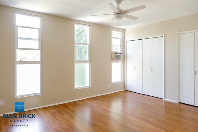 Building Photo - 1517 S Sherbourne Dr