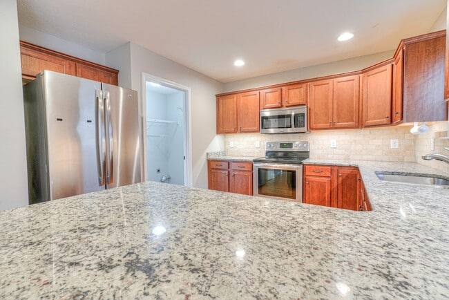Building Photo - 1485 Round Rock Dr