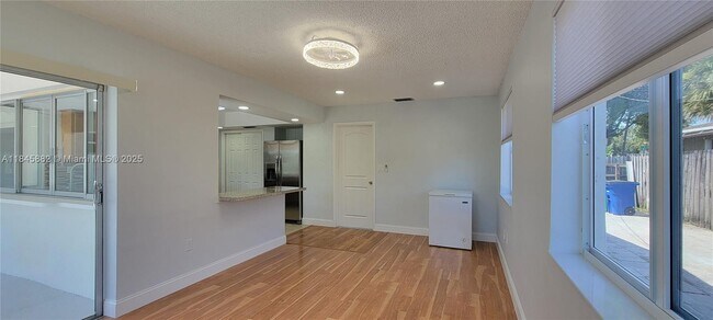 Building Photo - 9060 SW 53rd St