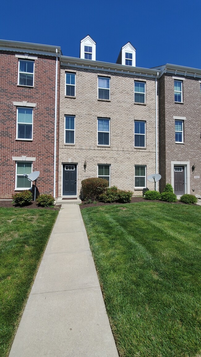 Building Photo - 9618 Union Park