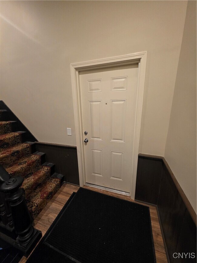 Building Photo - 807-13 N Salina St